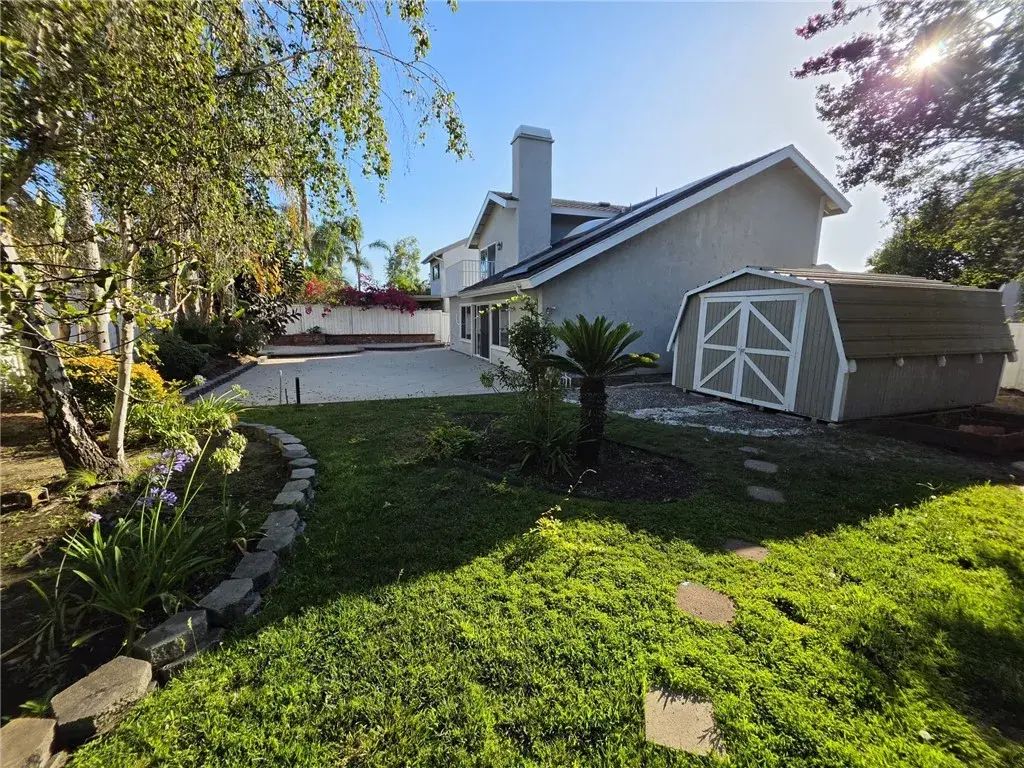 7 Boone, Irvine