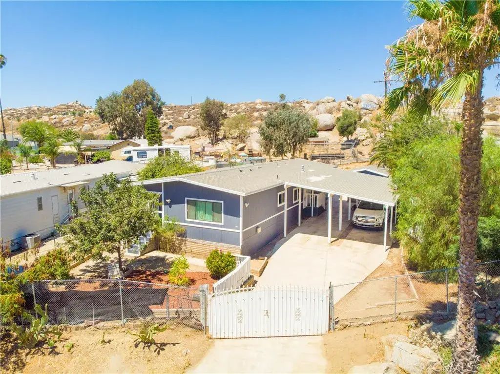 700 Shawnee Road, Perris