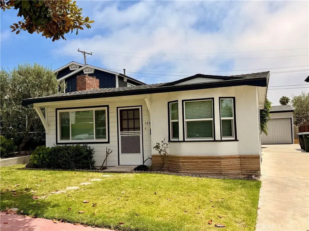 125 Avenida Aragon, San Clemente