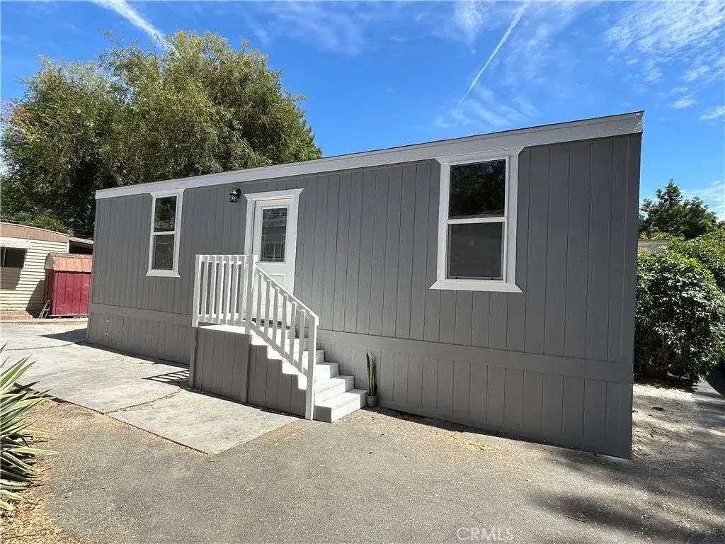 300 E Arbor Street 2, Long Beach