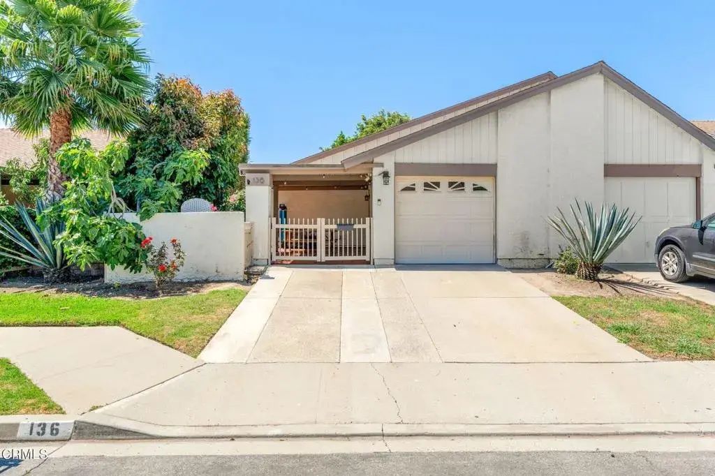 136 Tree Fern Court, Camarillo