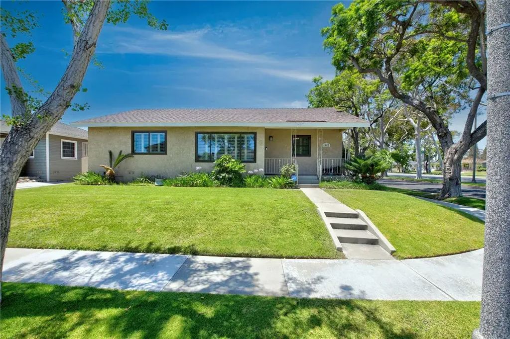 4863 Ocana Avenue, Lakewood