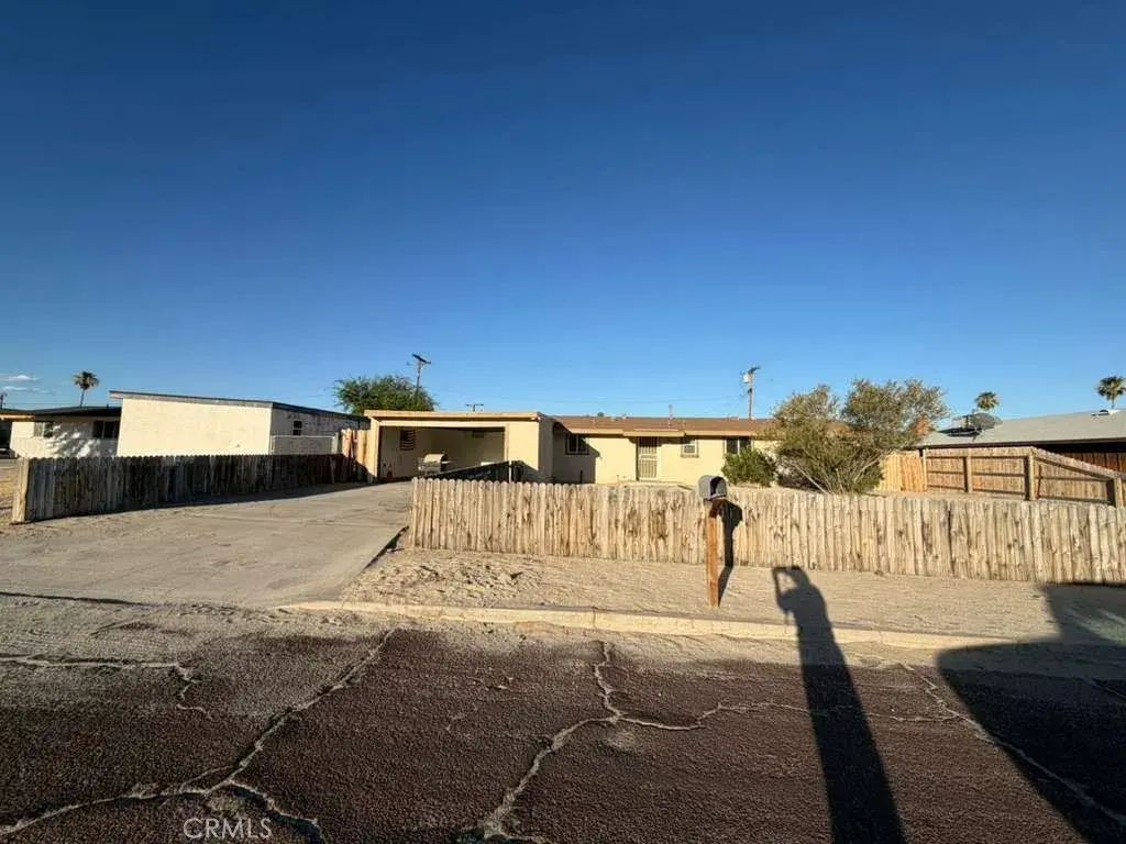 84661 9th, Trona