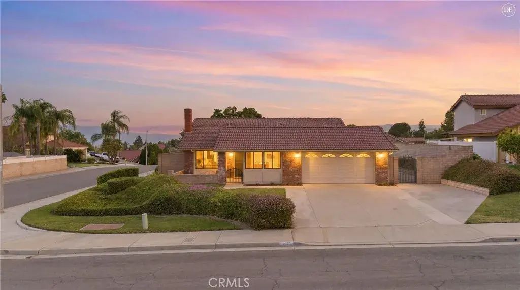 1246 Versailles Circle, Riverside