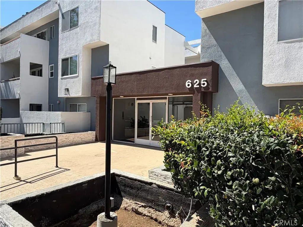 625 E Del Mar Boulevard 208, Pasadena