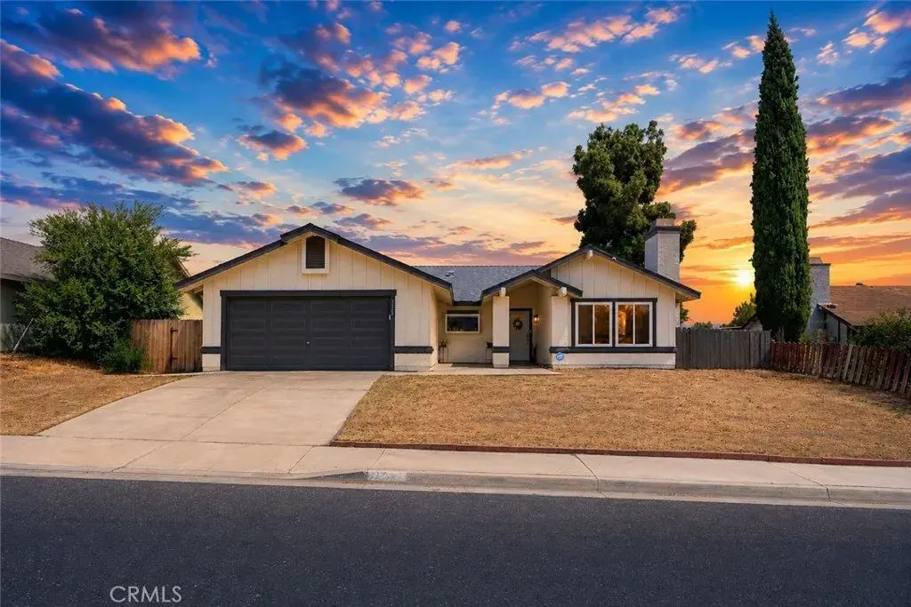 1717 E Avenue R3, Palmdale