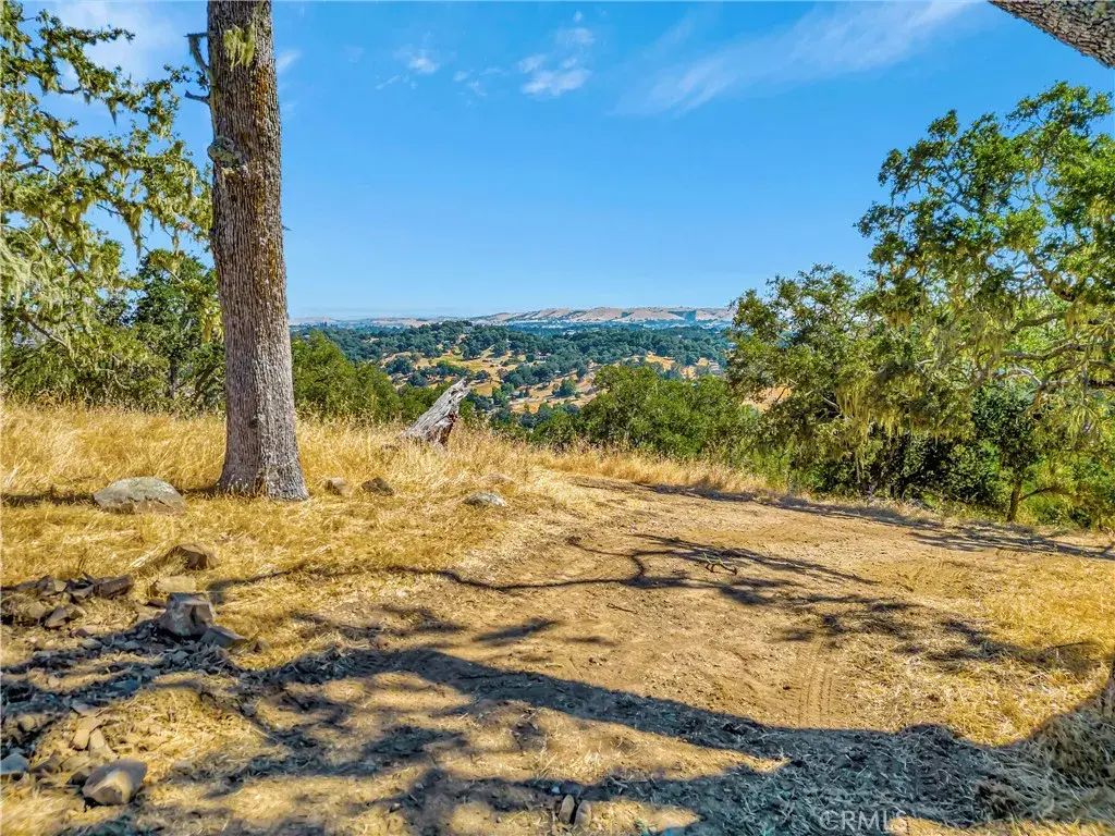 6452 Alta Pradera, Atascadero