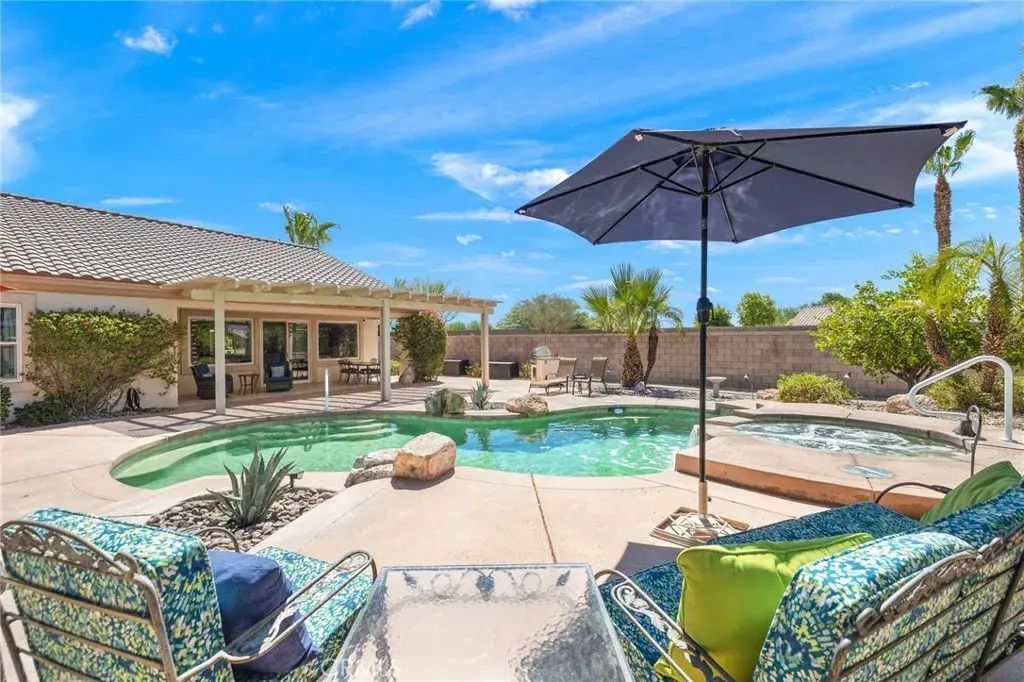 39371 Blossom Cir., Palm Desert