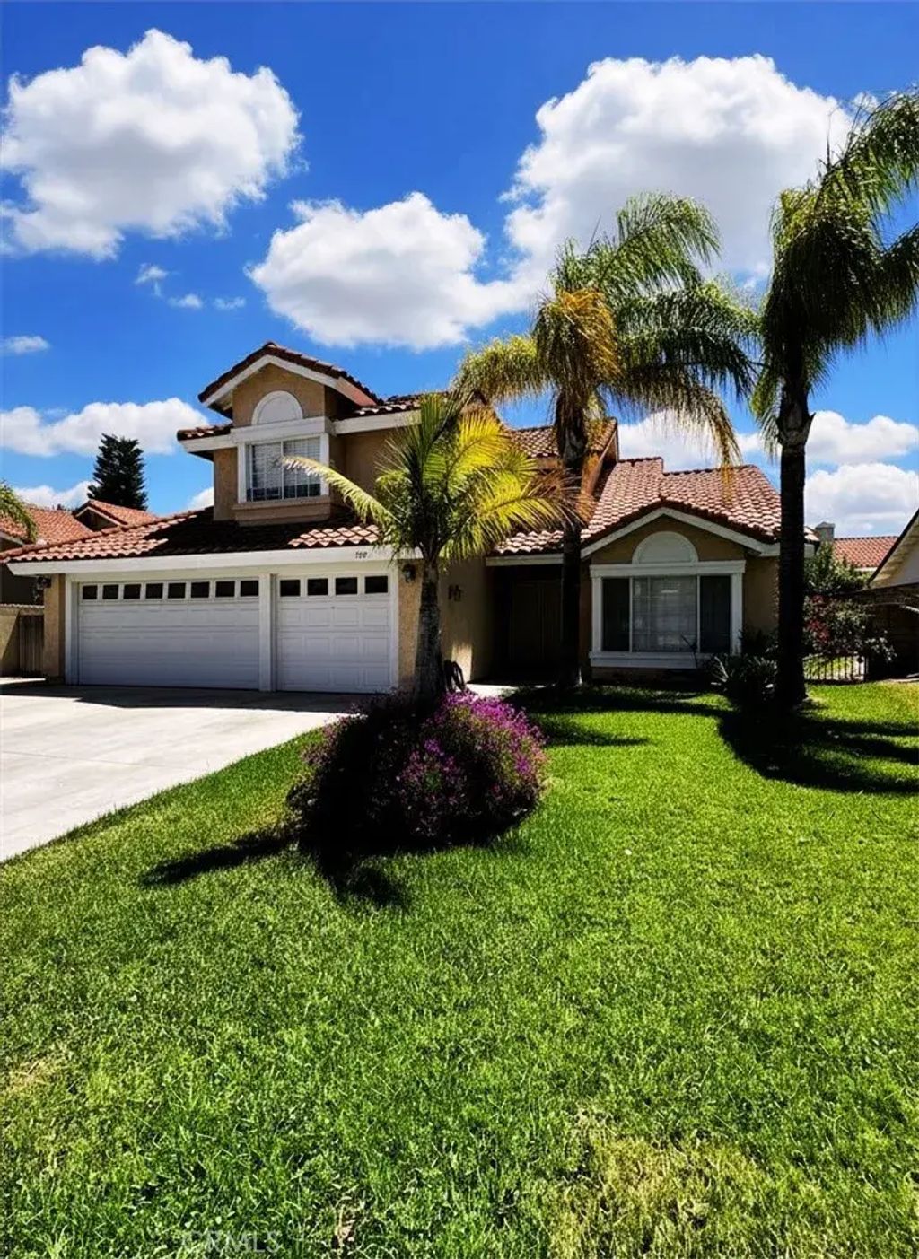 2391 Mangular Ave, Corona