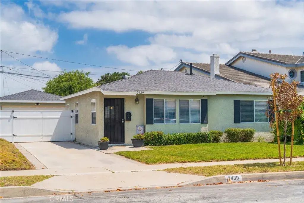 2439 W 237th Street, Torrance