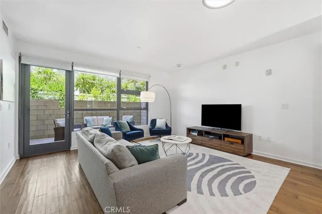 13045 Pacific Promenade 102, Playa Vista