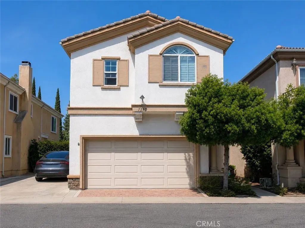 1390 260th, Harbor City