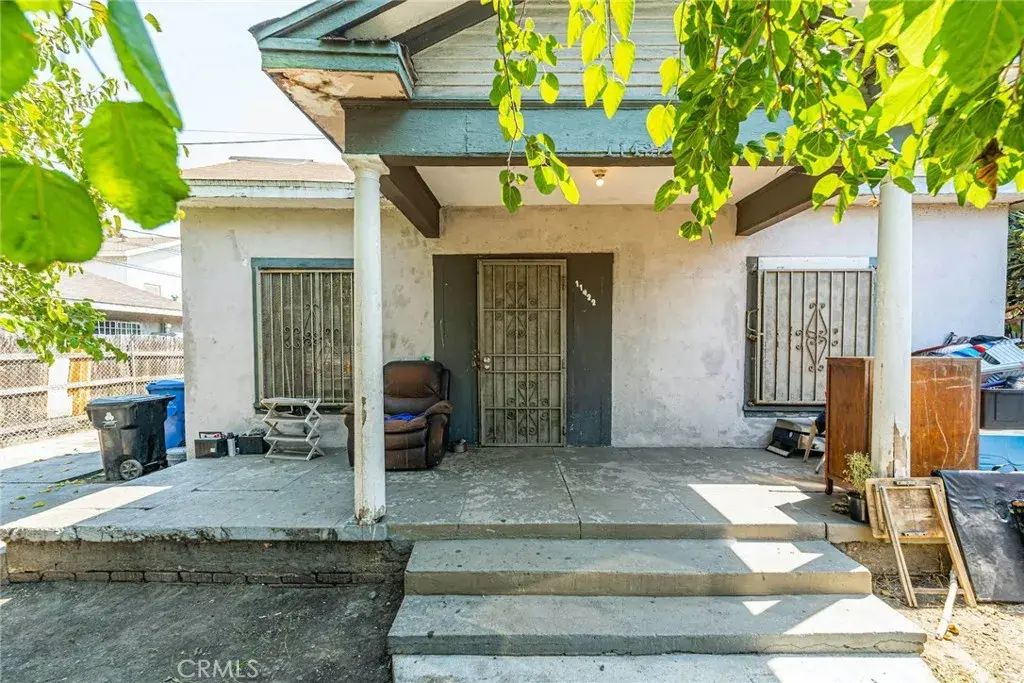 11422 Willowbrook, Los Angeles