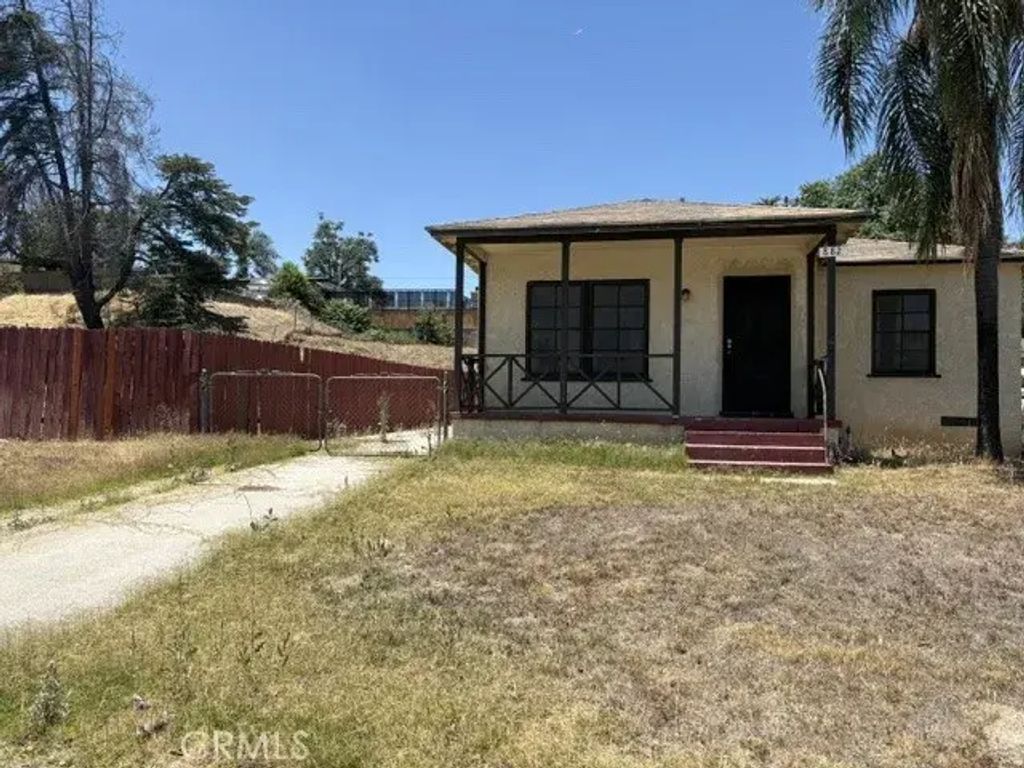882 S K, San Bernardino