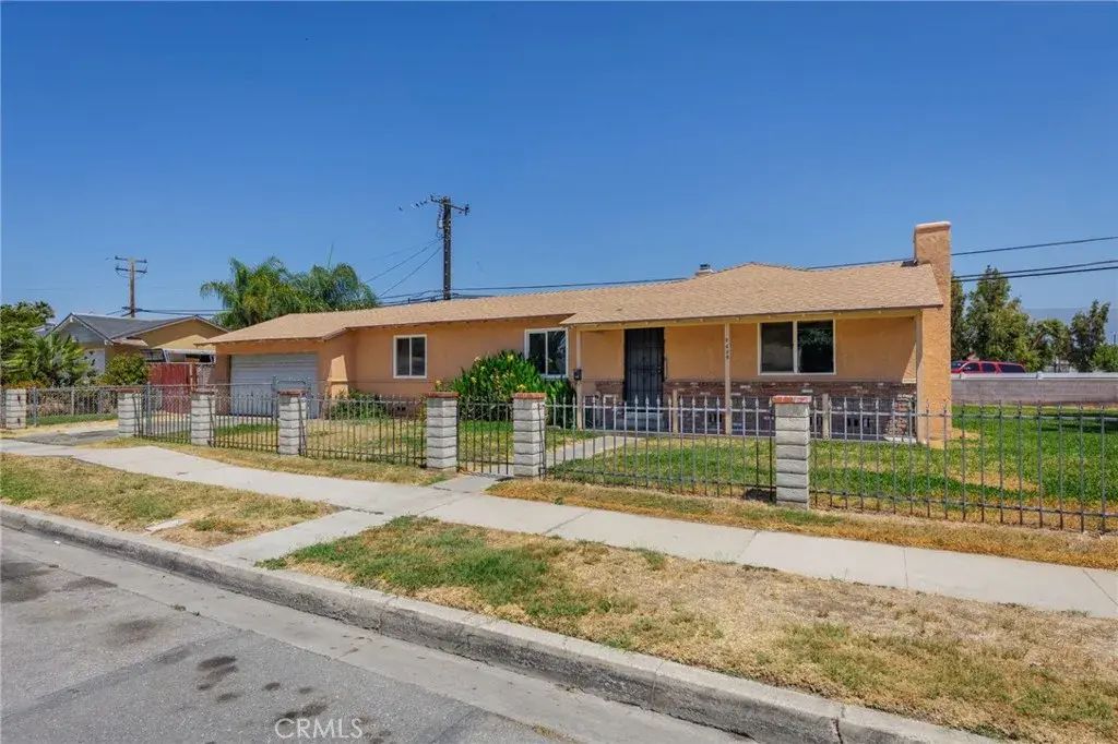 2438 W 7th, San Bernardino