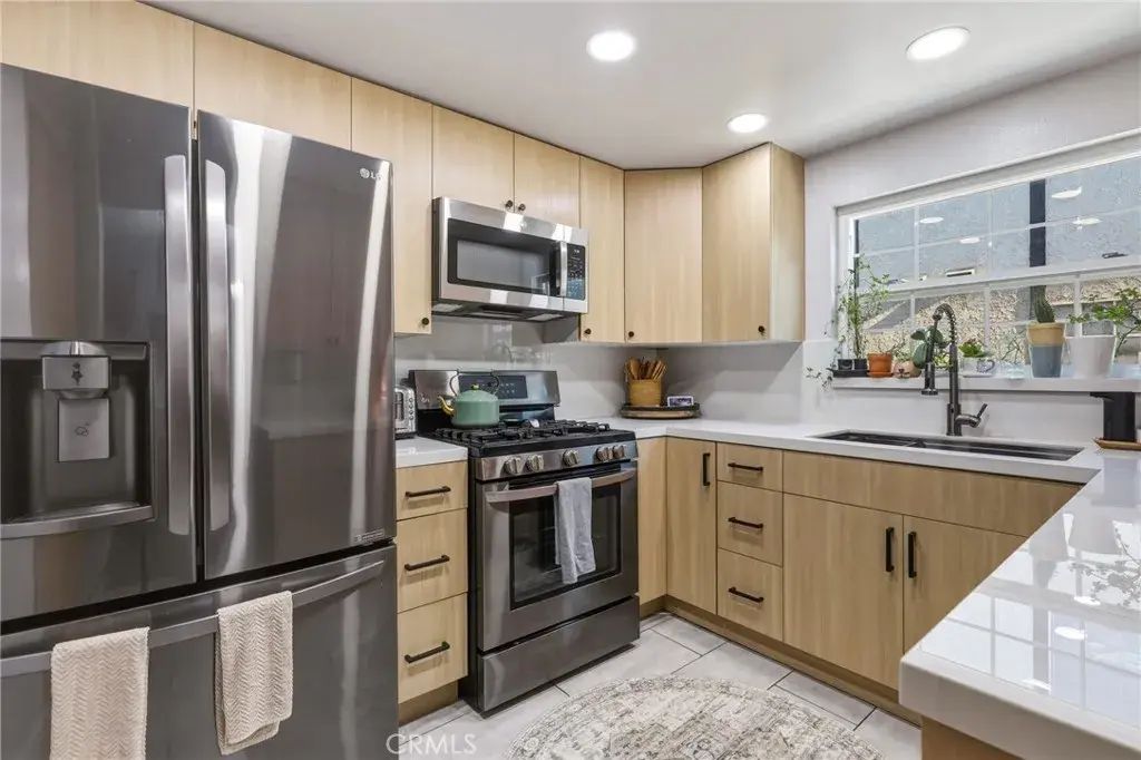 8927 Cedros 14, Panorama City
