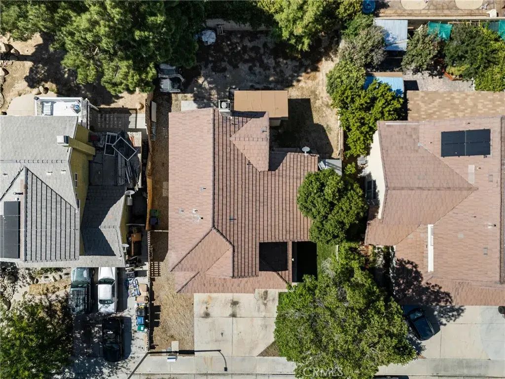 1845 West Avenue H8, Lancaster