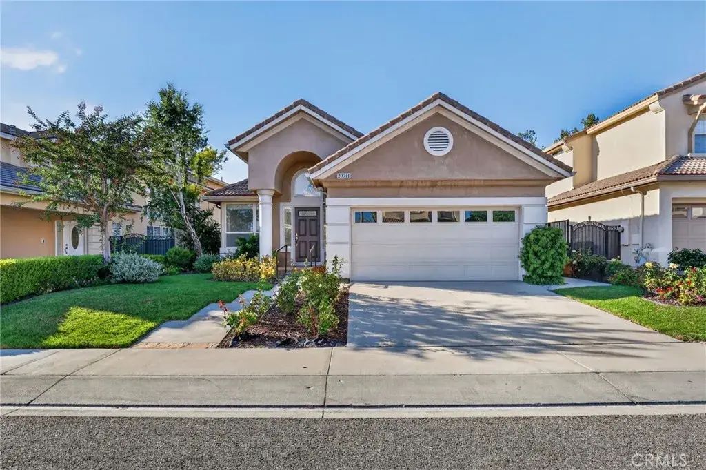 20541 Bergamo, Porter Ranch