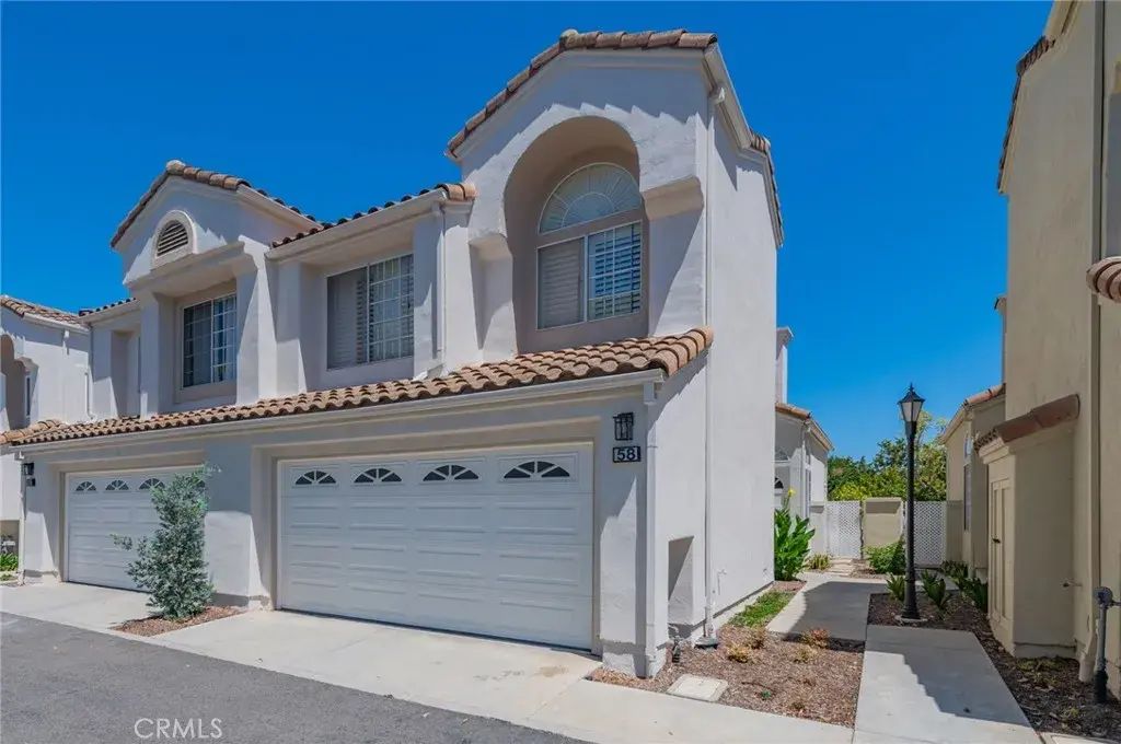 58 Agostino, Irvine