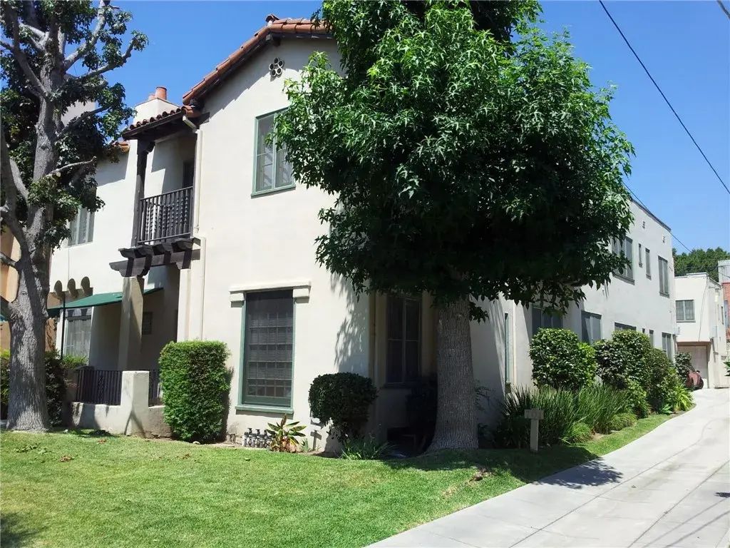 697 Mira Monte Place A, Pasadena