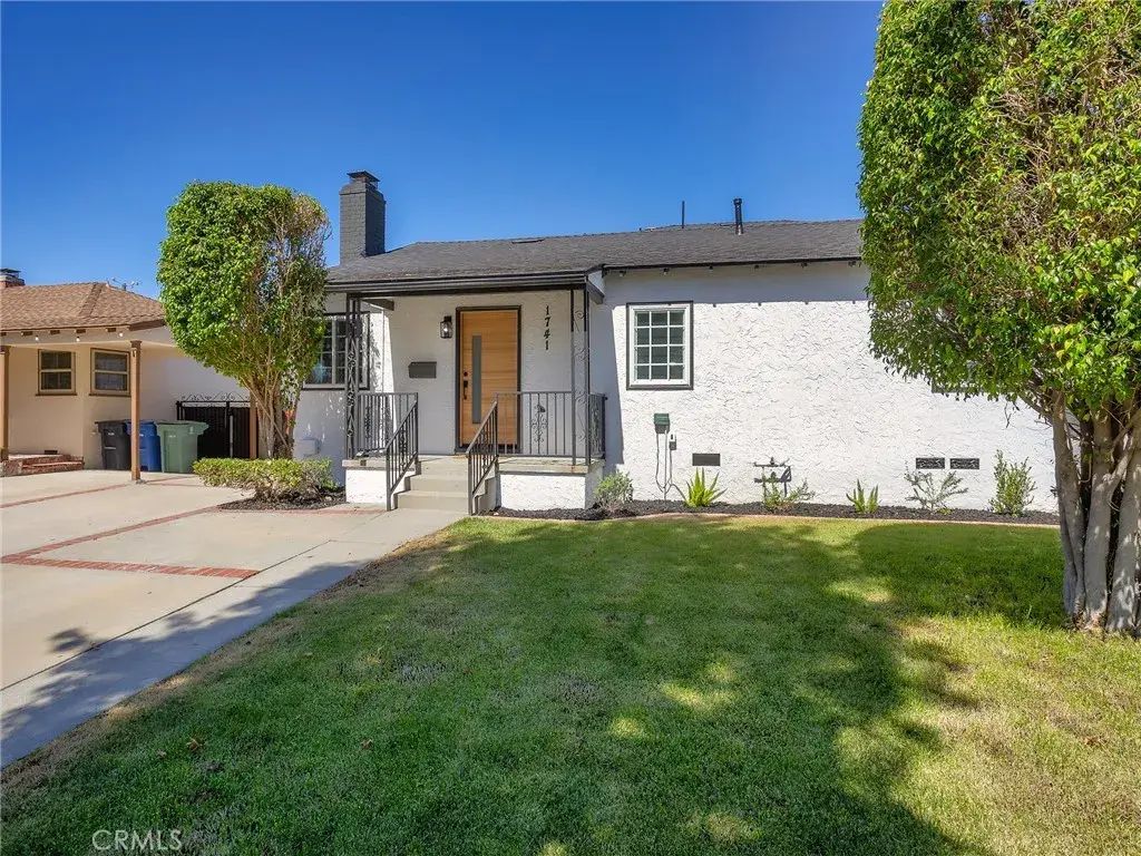 1741 N Rose Street, Burbank