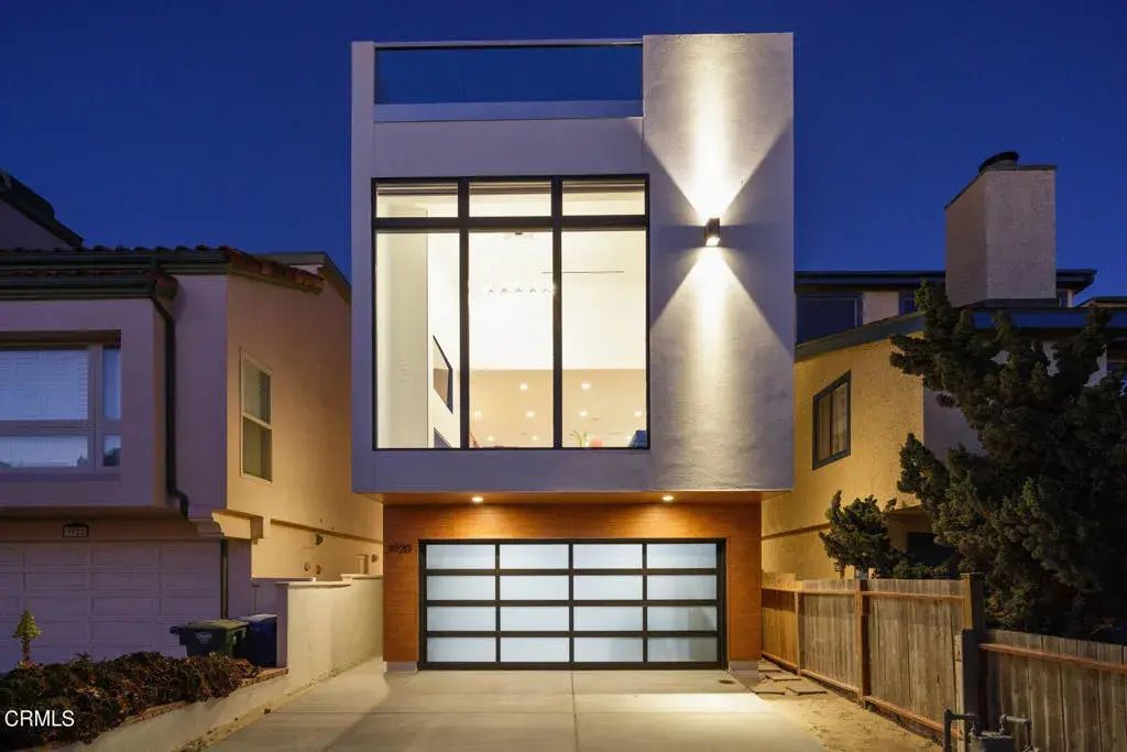 3920 Ocean Drive, Oxnard