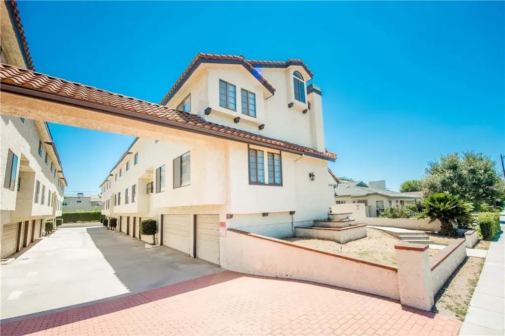 6042 Temple City A, Temple City