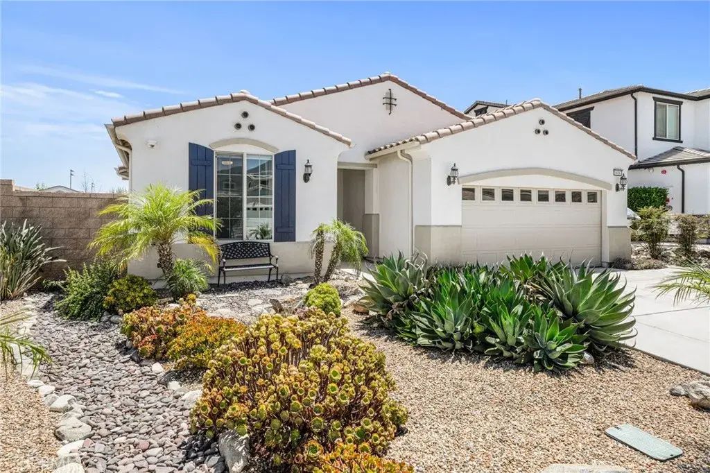 16083 Muirfield, Fontana