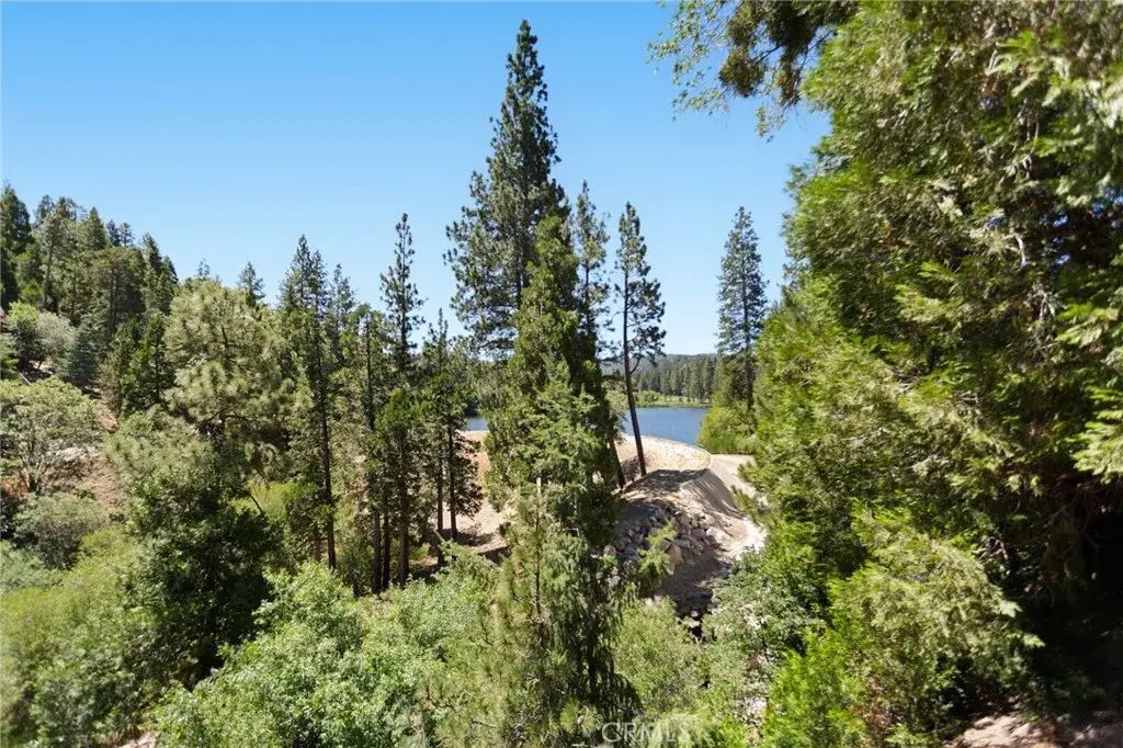 801 Brentwood, Lake Arrowhead