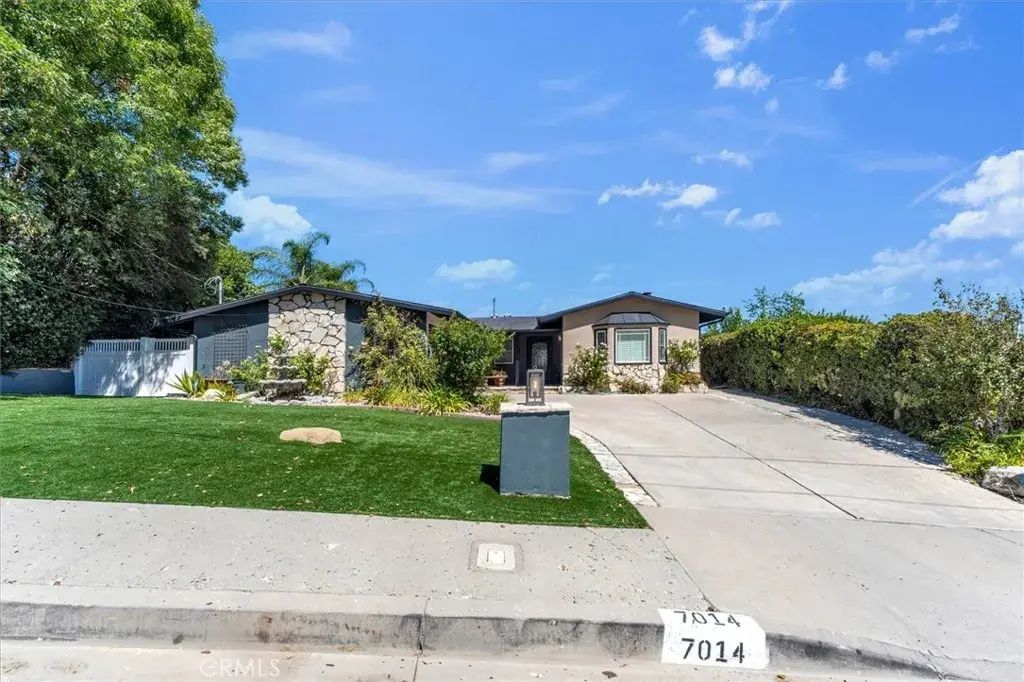 7014 Middlesbury Ridge, West Hills