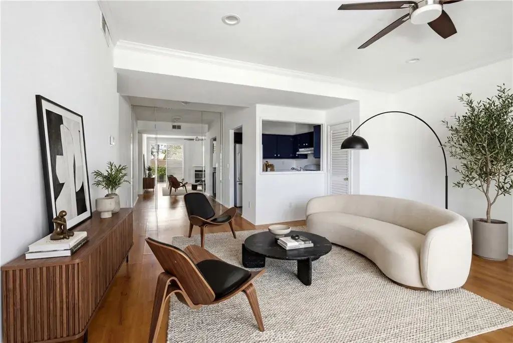 23609 Del Monte Drive 295, Valencia