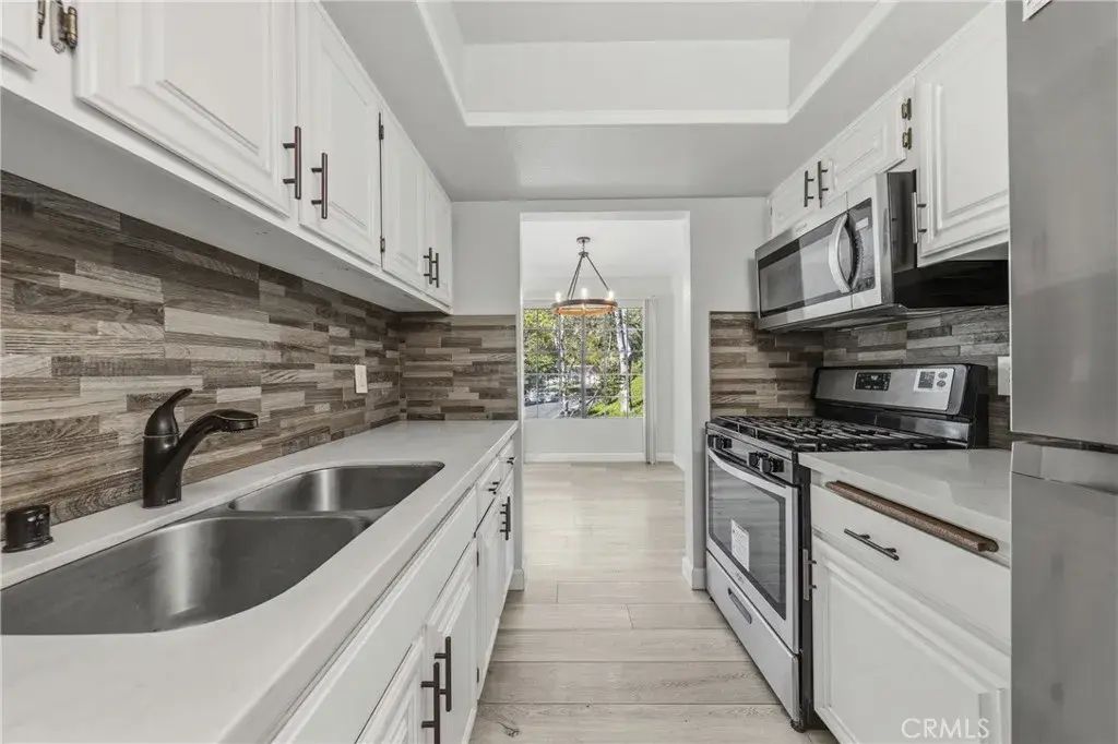 600 Central Avenue 376, Riverside