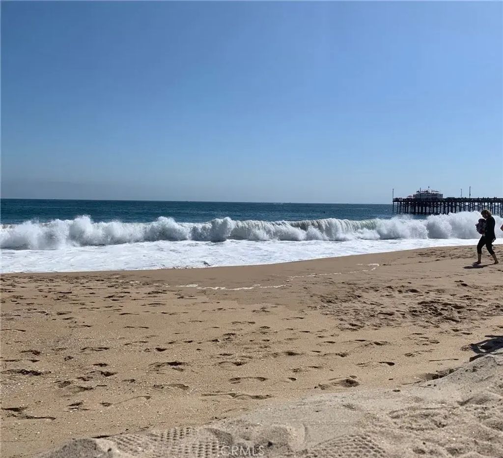 462 Seaward Road, Corona Del Mar