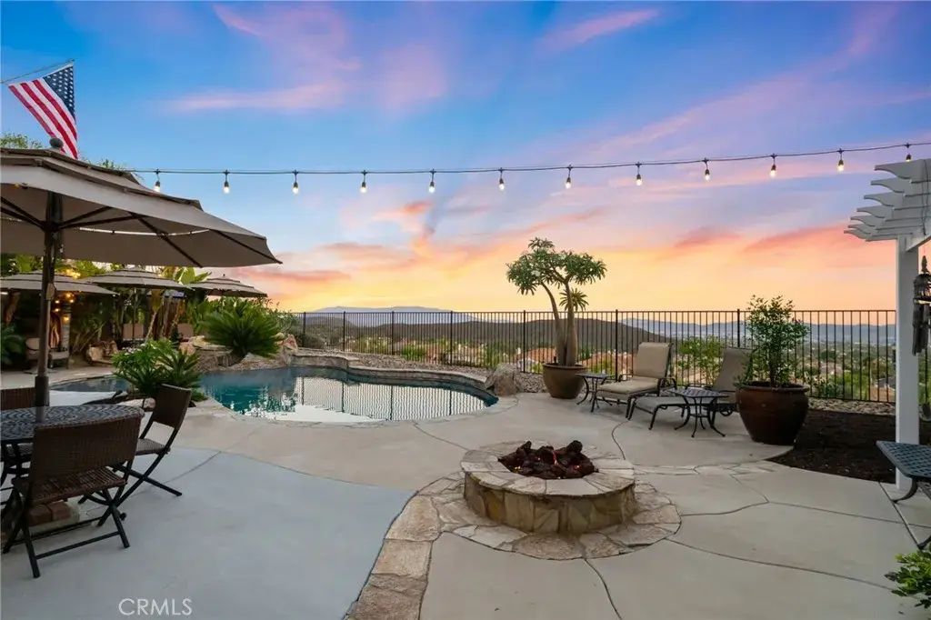 23721 Hollingsworth, Murrieta