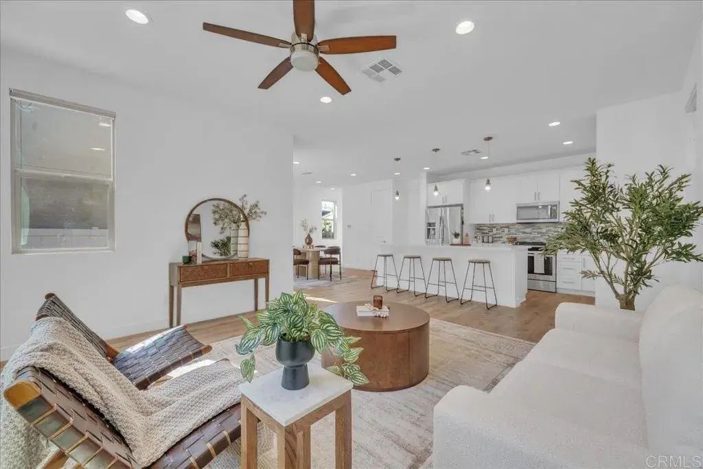 1267 Via Candelas, Oceanside