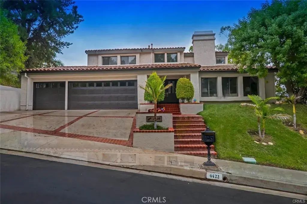 4422 Alta Tupelo, Calabasas