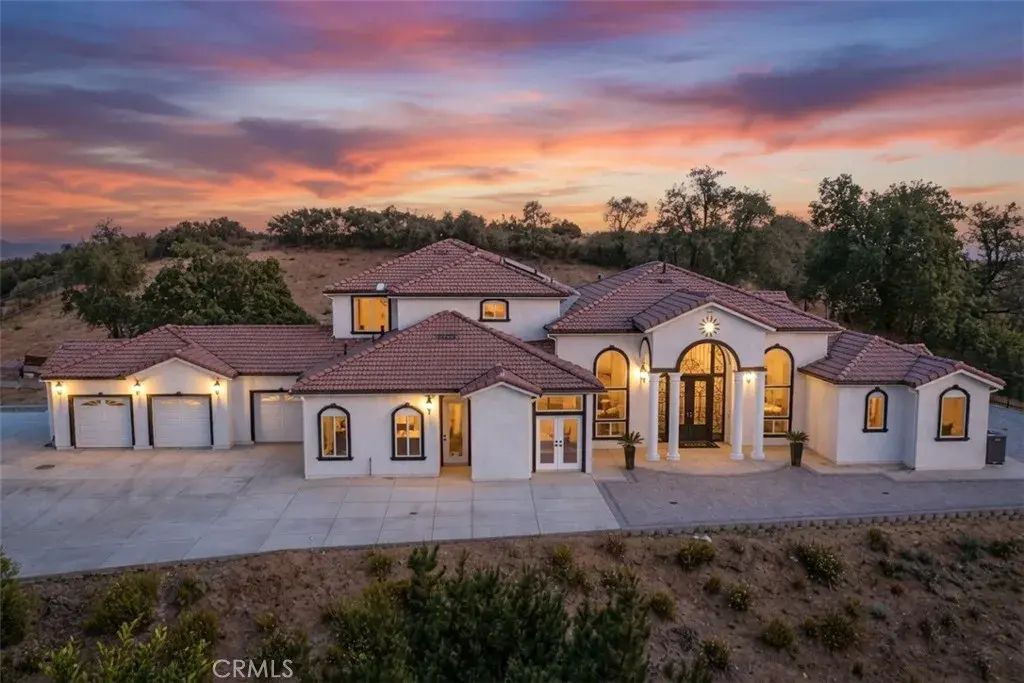 39625 County Line, Yucaipa