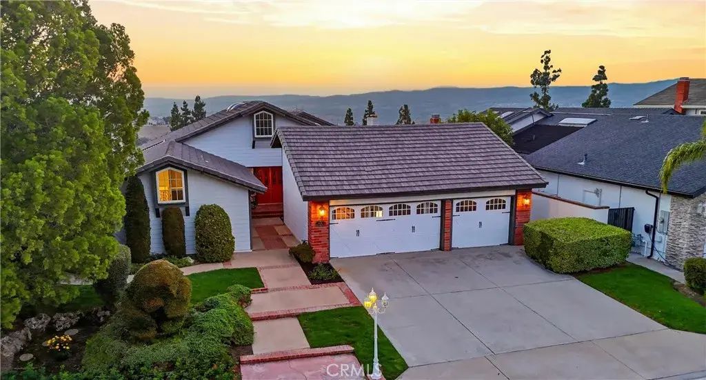 858 S Bluebird Circle, Anaheim Hills