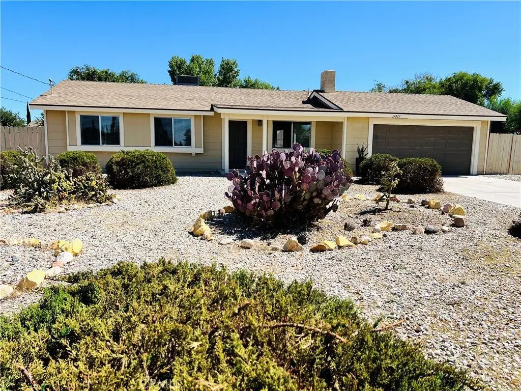 14977 Mauna Loa Street, Hesperia