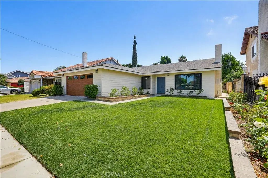 155 S Lincoln, Orange