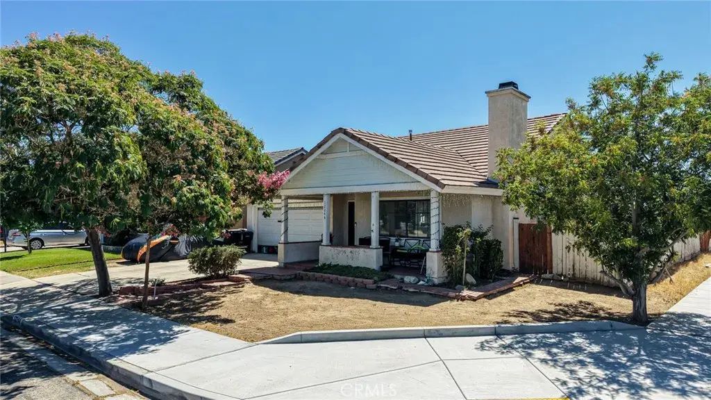 12244 Cobblestone, Victorville