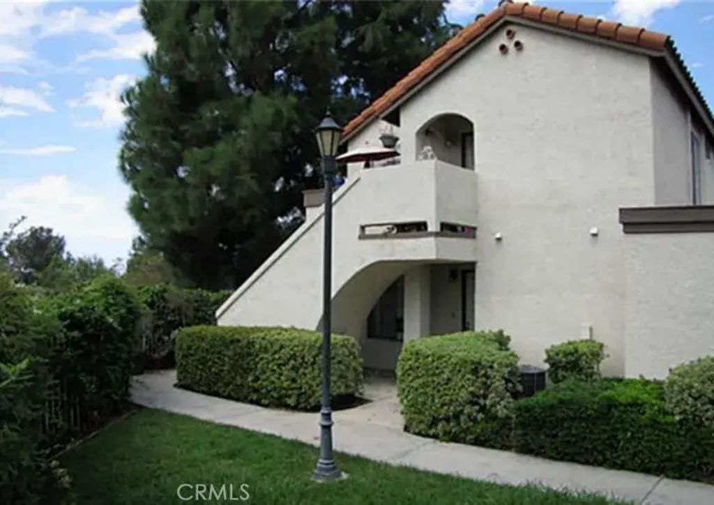 23395 La Crescenta A, Mission Viejo