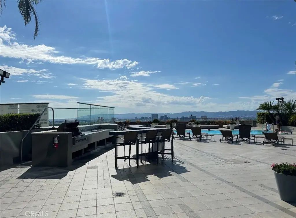 1100 Wilshire Boulevard 2601, Los Angeles
