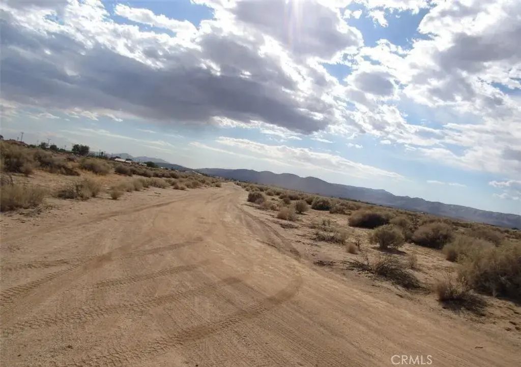213-328-09-00-8 Bolden, California City