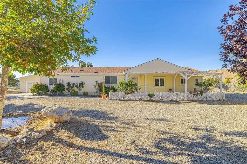 29520 Piani, Pearblossom