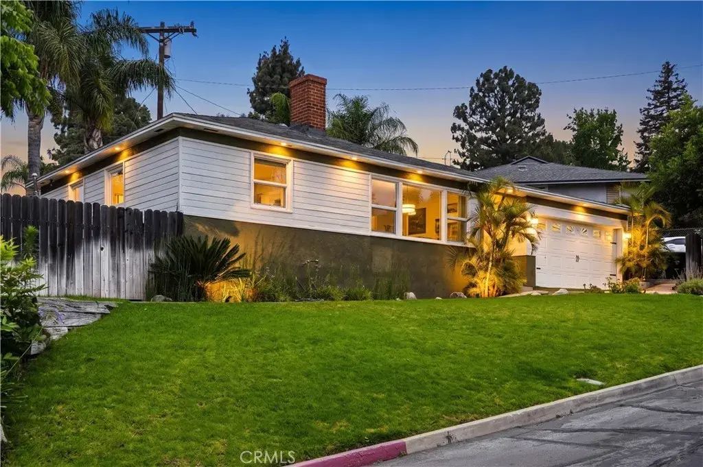 4611 Willalee, Glendale
