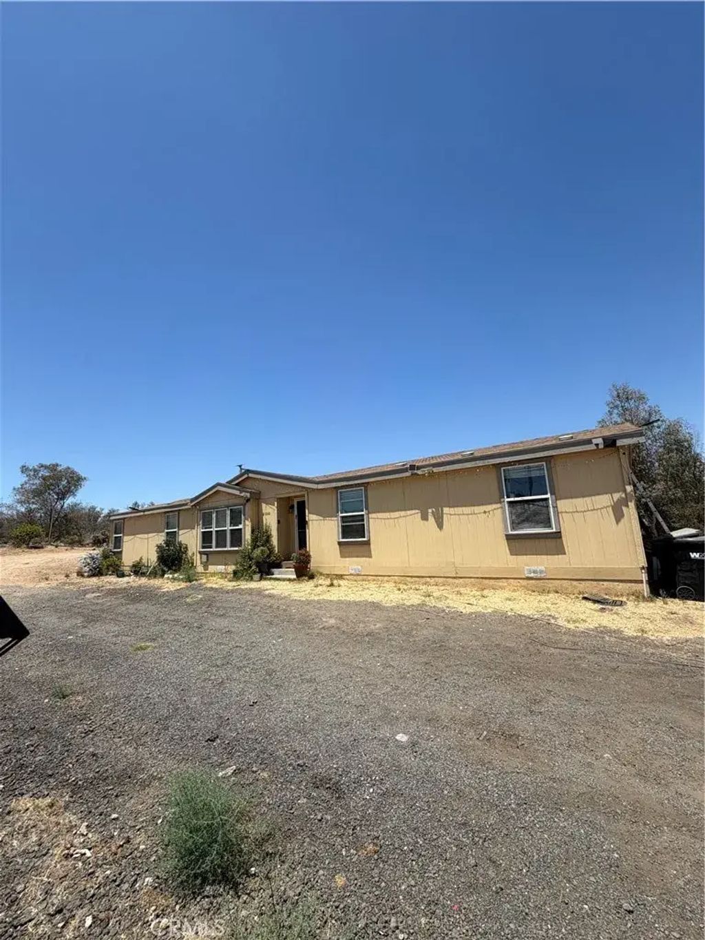 21822 Ellis, Perris