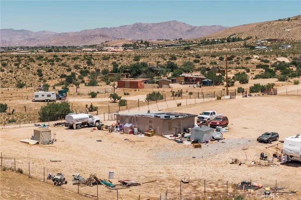 20421 Riverview Road, Apple Valley