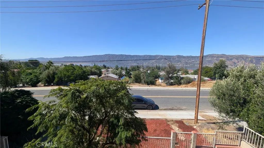 905 W Sumner, Lake Elsinore