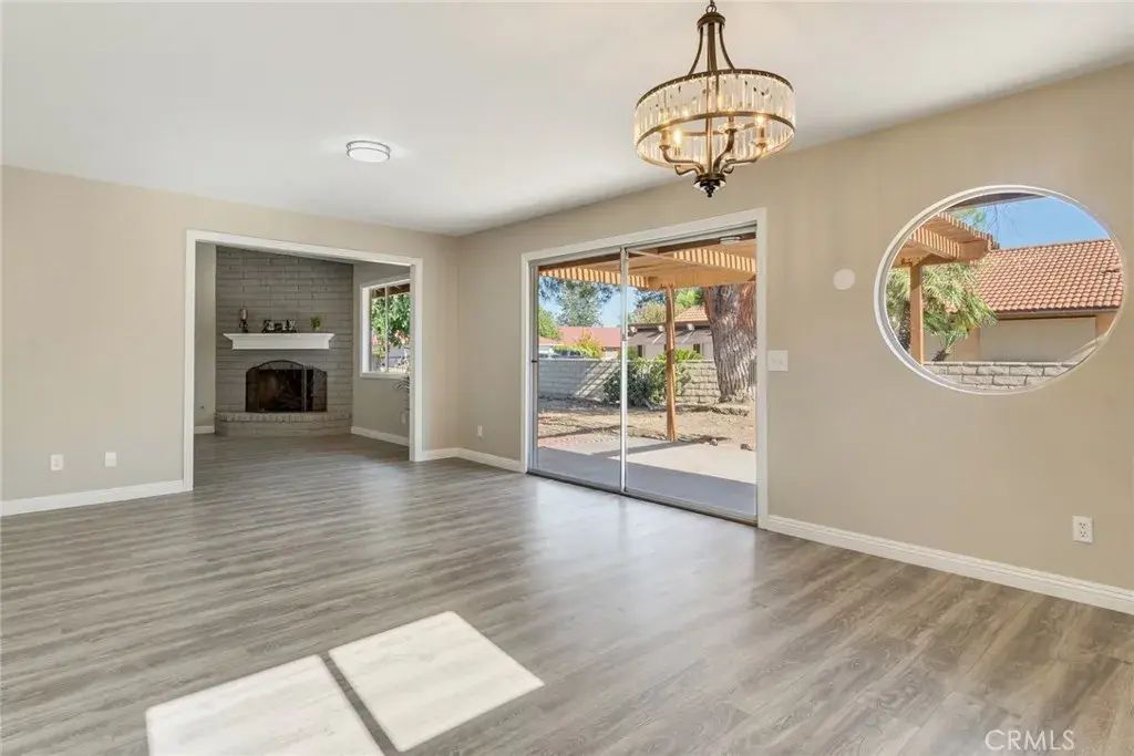 1825 Flame Tree, Hemet
